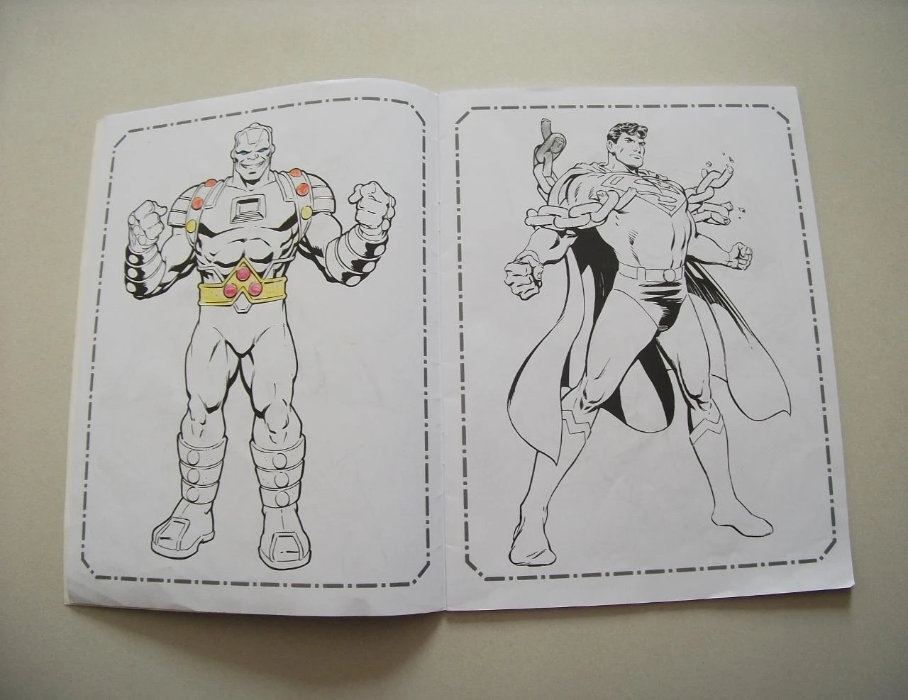 Set van 2 Colorio superhelden kleurboeken – photo 16